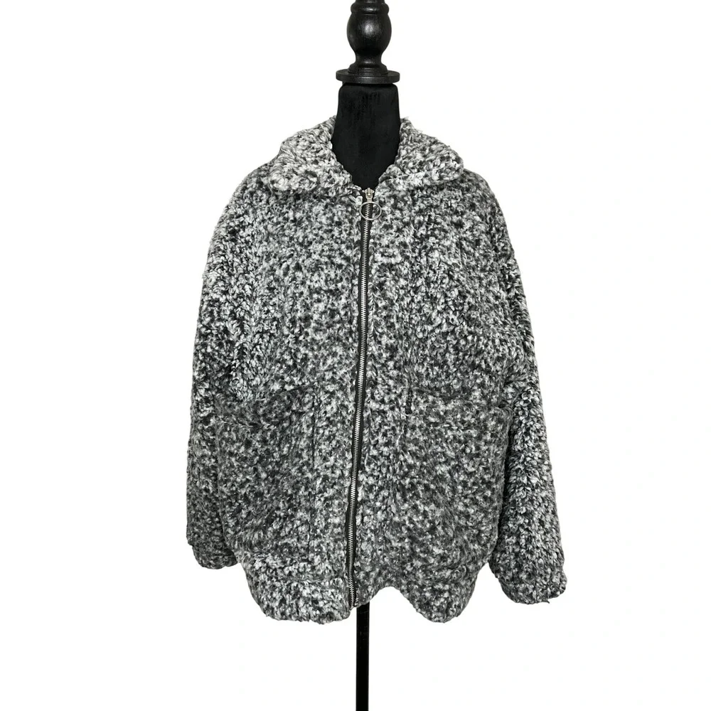 C&C California Oversized Full Zip Teddy Sherpa Fleece Large Pockets Large NWOT - Picture 1 of 7